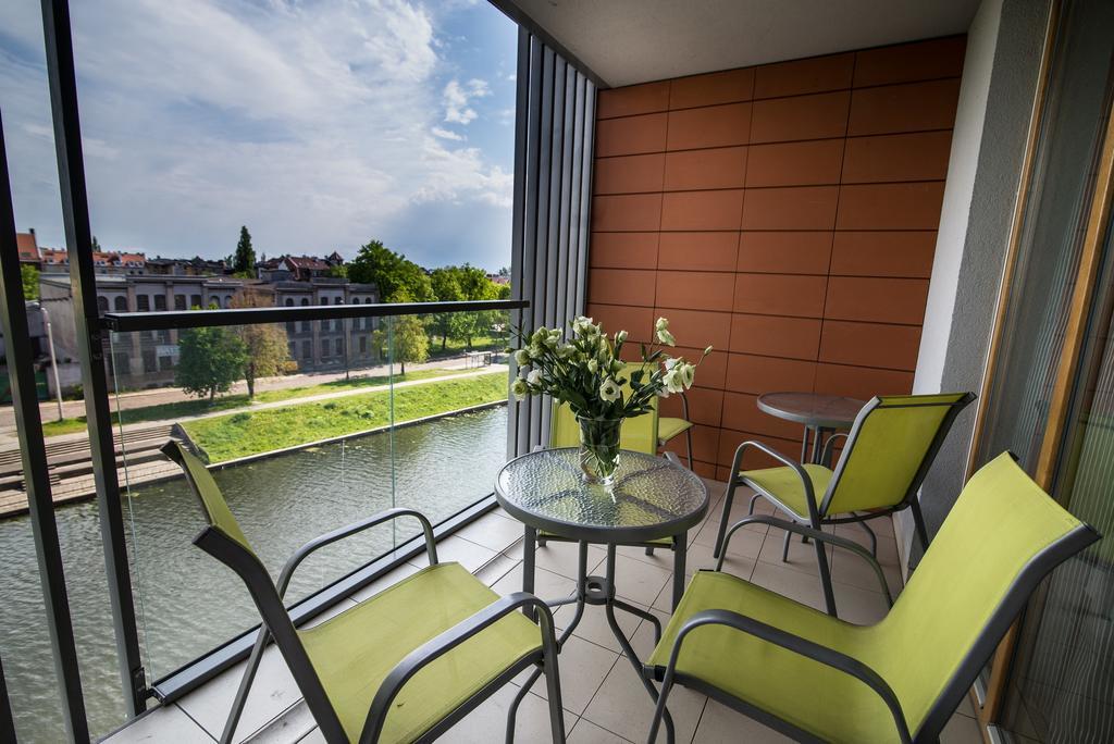 Staywin Riverfront Lofts Gdańsk Exteriör bild